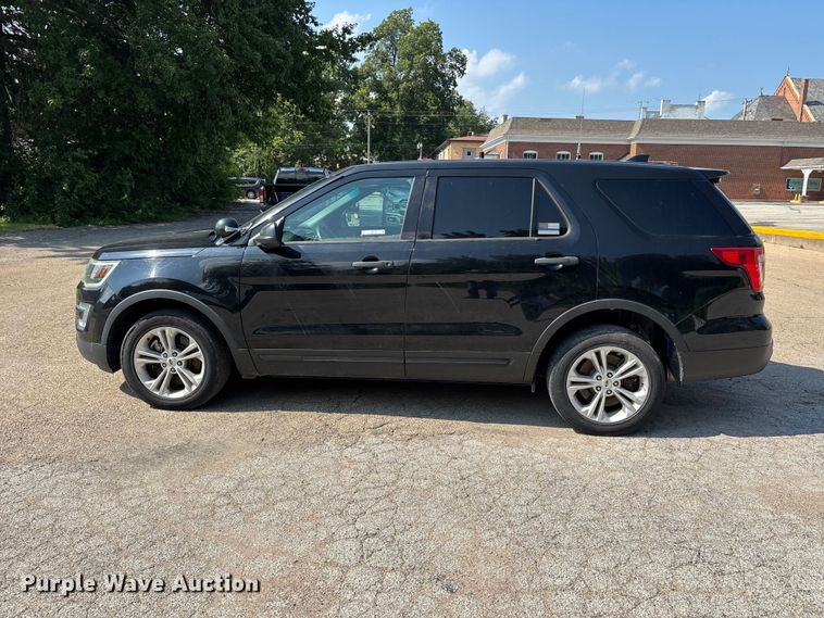 image for item ER3167 2017 Ford Explorer Police Interceptor SUV
