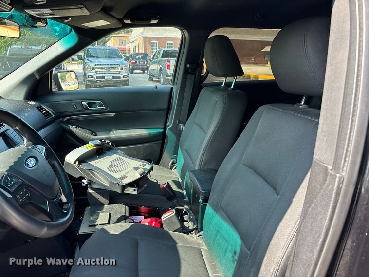 image for item ER3167 2017 Ford Explorer Police Interceptor SUV
