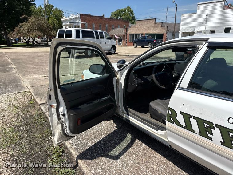 image for item ER3174 2009 Ford Crown Victoria Police Interceptor 
