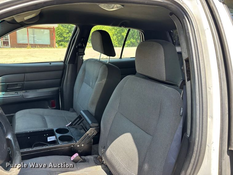 image for item ER3174 2009 Ford Crown Victoria Police Interceptor 