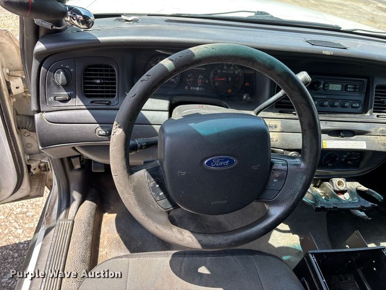 image for item ER3174 2009 Ford Crown Victoria Police Interceptor 