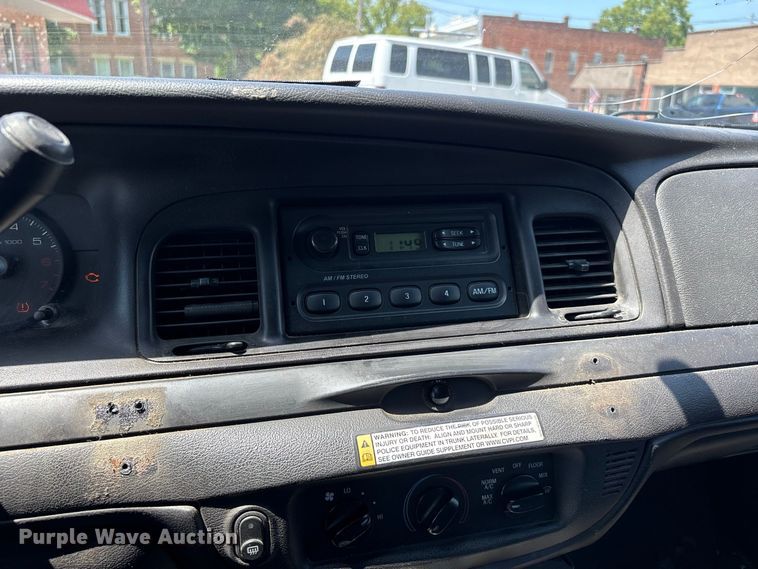 image for item ER3174 2009 Ford Crown Victoria Police Interceptor 