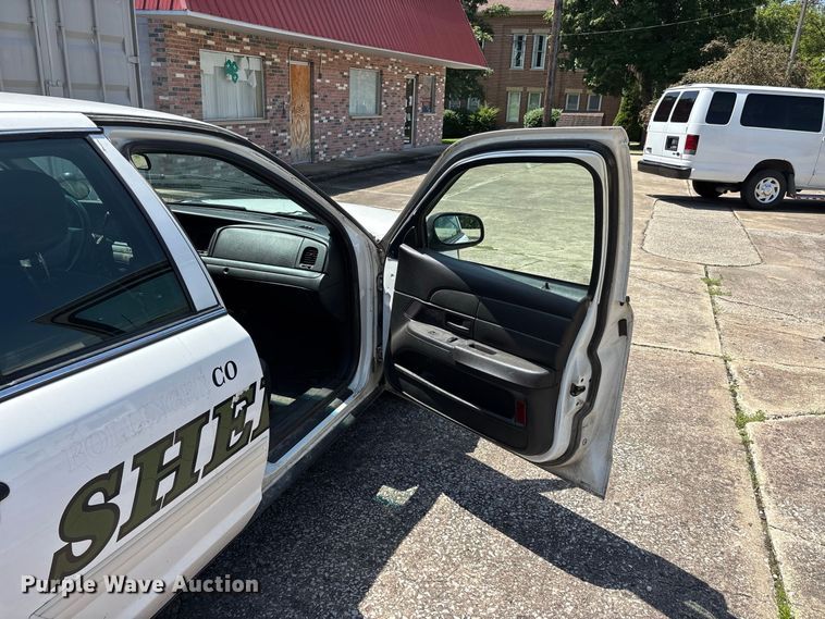 image for item ER3174 2009 Ford Crown Victoria Police Interceptor 