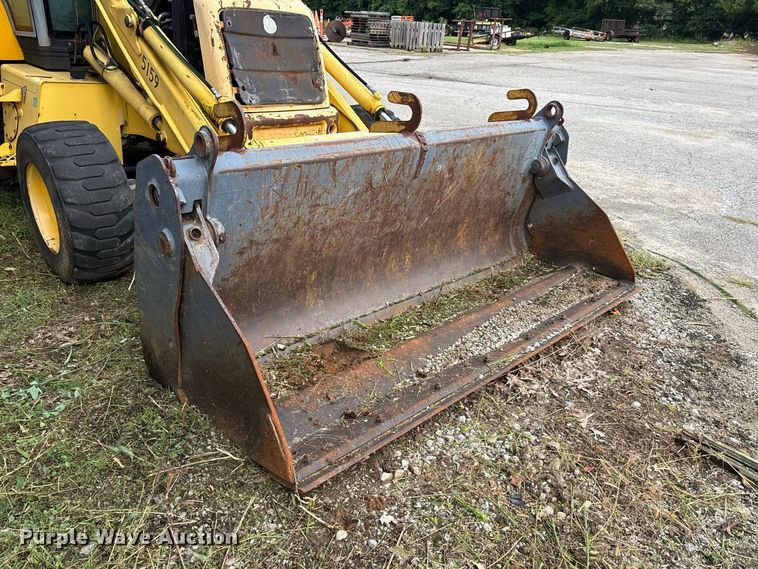 image for item ER3175 2001 New Holland LB90 backhoe