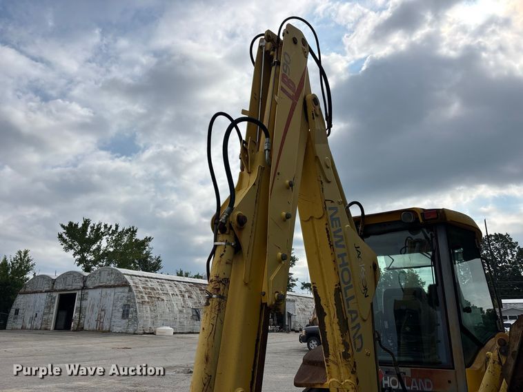 image for item ER3175 2001 New Holland LB90 backhoe