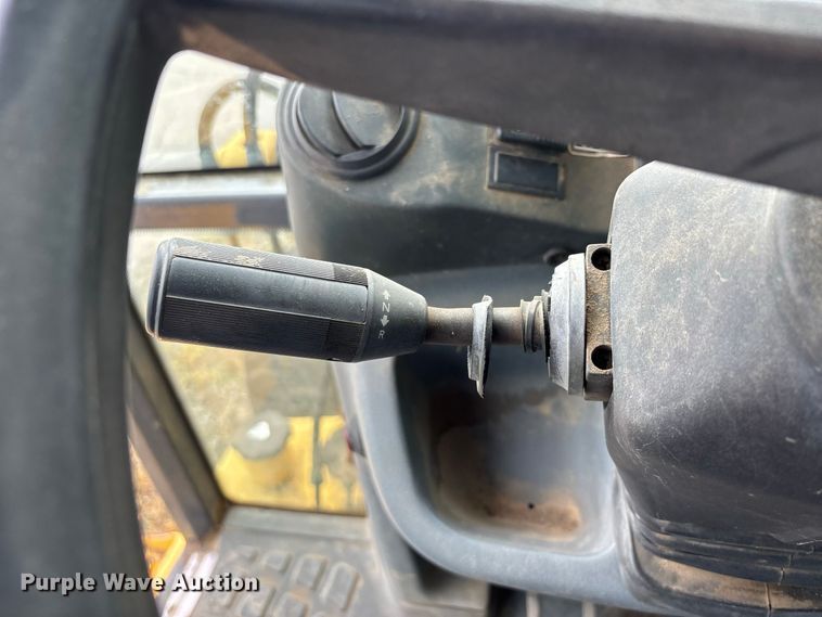 image for item ER3175 2001 New Holland LB90 backhoe