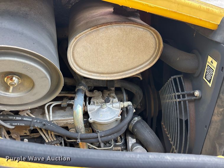 image for item ER3175 2001 New Holland LB90 backhoe