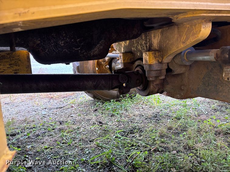 image for item ER3175 2001 New Holland LB90 backhoe