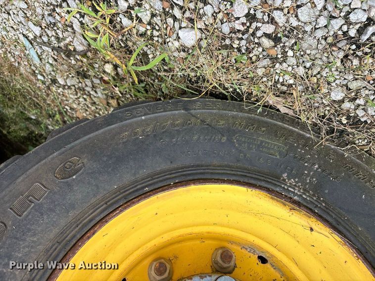 image for item ER3175 2001 New Holland LB90 backhoe