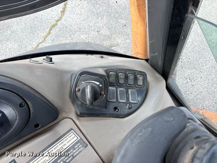 image for item ER3176 2013 Case 590 Super N backhoe