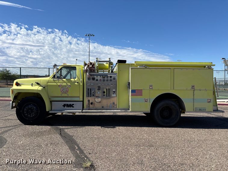 image for item ER7677 1987 Ford F800 fire truck