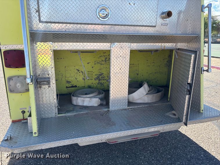 image for item ER7677 1987 Ford F800 fire truck