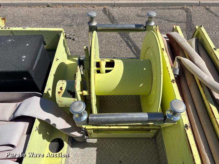 image for item ER7677 1987 Ford F800 fire truck