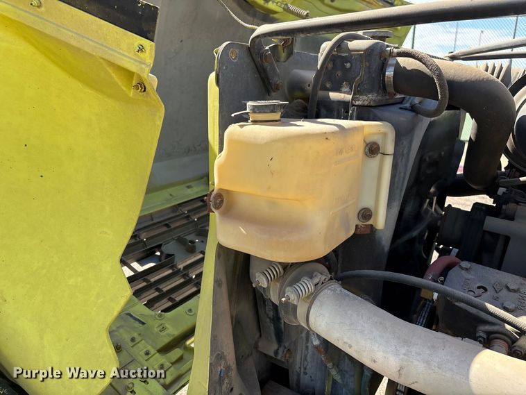 image for item ER7677 1987 Ford F800 fire truck