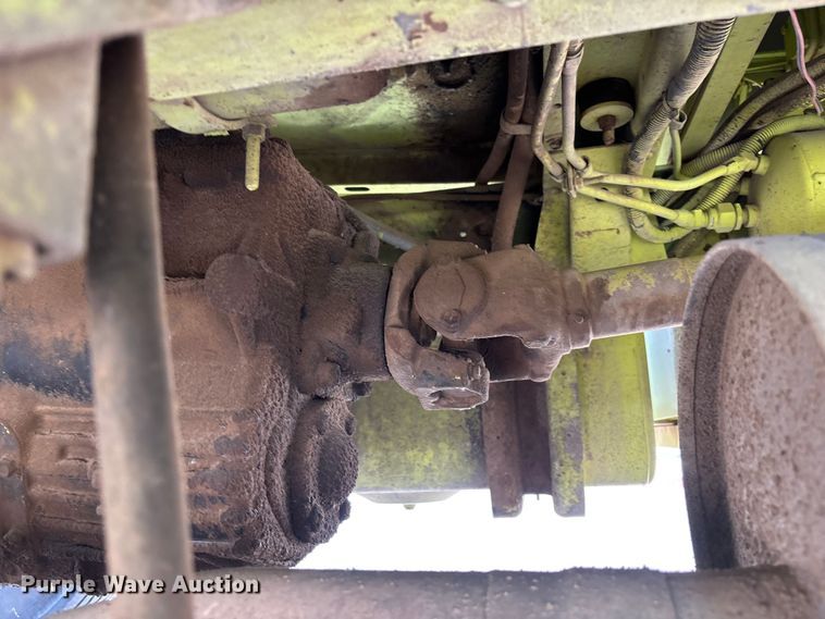 image for item ER7677 1987 Ford F800 fire truck