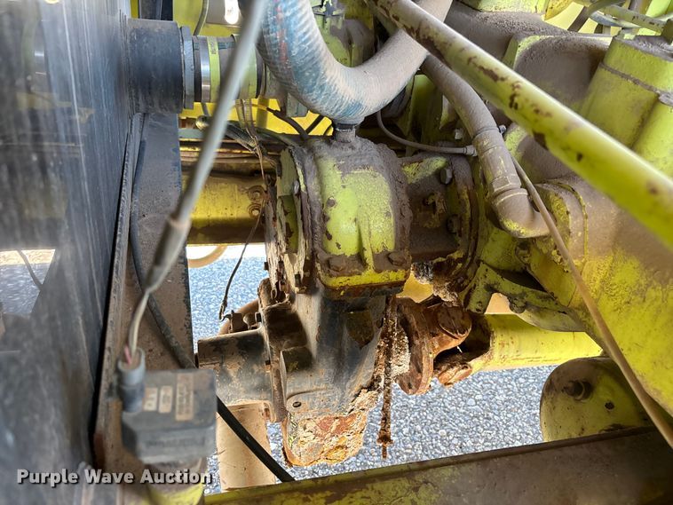 image for item ER7677 1987 Ford F800 fire truck