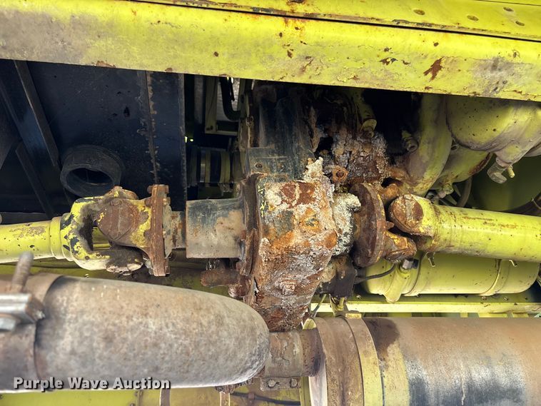 image for item ER7677 1987 Ford F800 fire truck