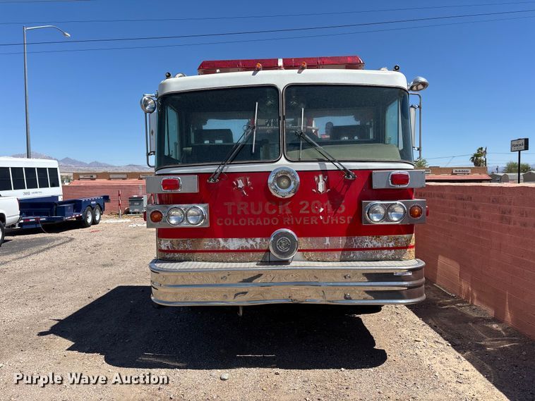 image for item ER7678 1987 Sutphen TS-100 ladder fire truck