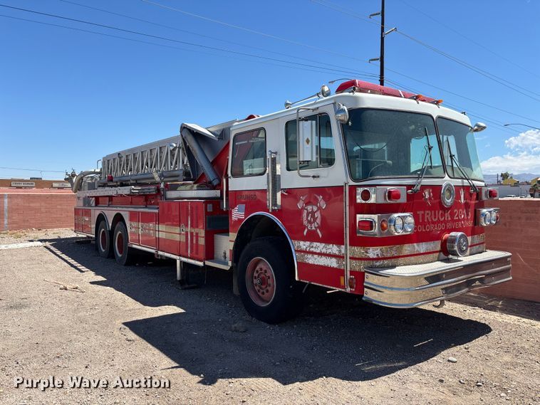 image for item ER7678 1987 Sutphen TS-100 ladder fire truck