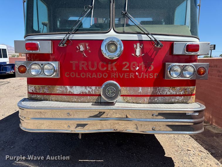 image for item ER7678 1987 Sutphen TS-100 ladder fire truck