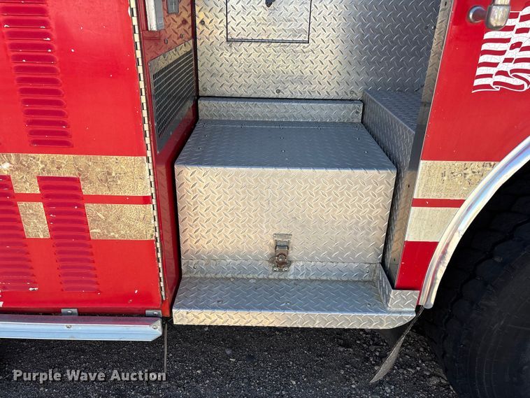 image for item ER7678 1987 Sutphen TS-100 ladder fire truck
