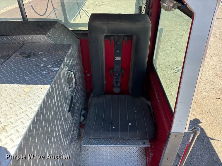 image for item ER7678 1987 Sutphen TS-100 ladder fire truck