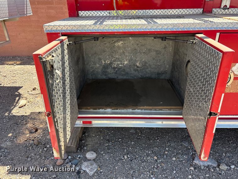 image for item ER7678 1987 Sutphen TS-100 ladder fire truck