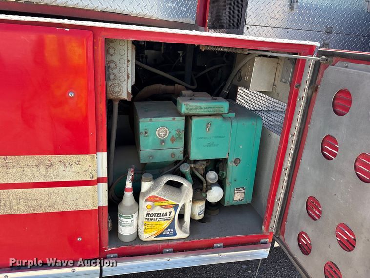 image for item ER7678 1987 Sutphen TS-100 ladder fire truck