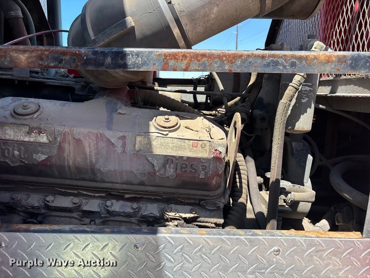 image for item ER7678 1987 Sutphen TS-100 ladder fire truck
