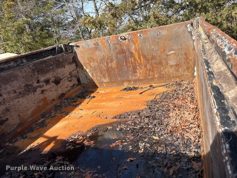 image for item ES8600 2011 International 4400 dump truck
