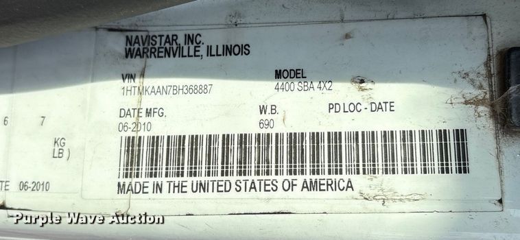 image for item ES8600 2011 International 4400 dump truck