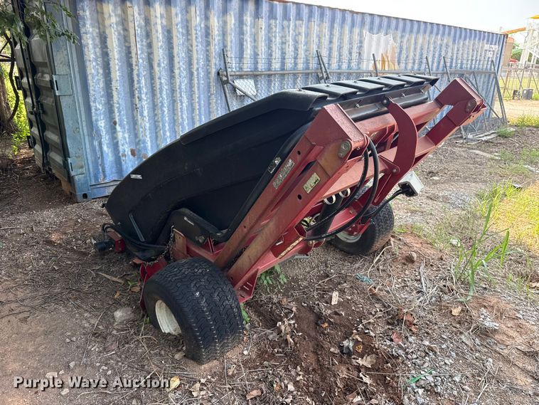 image for item ET6477 Toro Pro Sweep 5200 lawn equipment