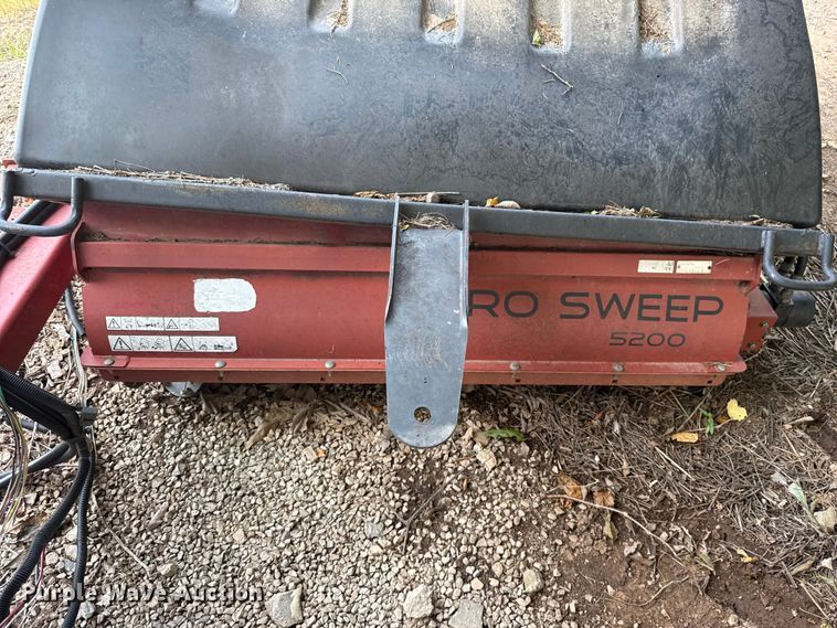 image for item ET6477 Toro Pro Sweep 5200 lawn equipment