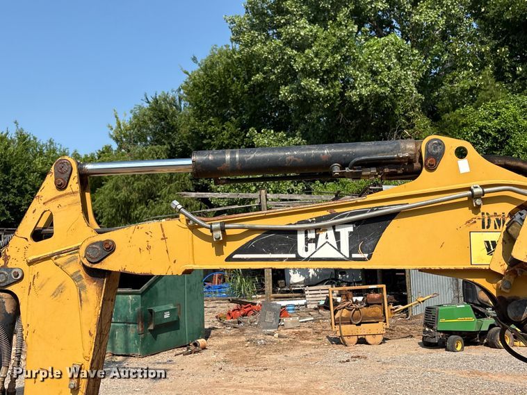 image for item ET6479 2004 Caterpillar 303 mini excavator