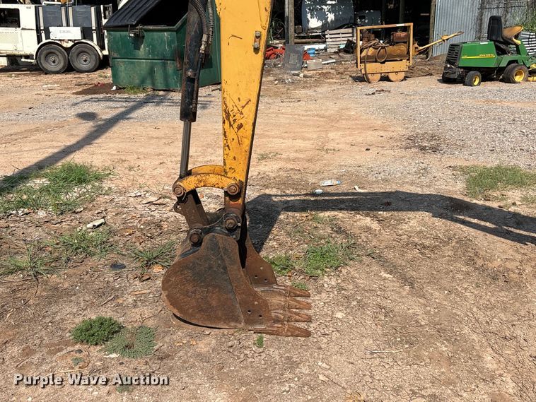 image for item ET6479 2004 Caterpillar 303 mini excavator
