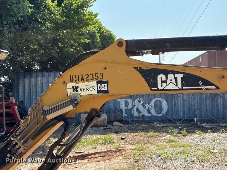 image for item ET6479 2004 Caterpillar 303 mini excavator