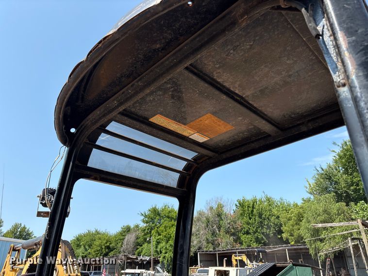 image for item ET6479 2004 Caterpillar 303 mini excavator