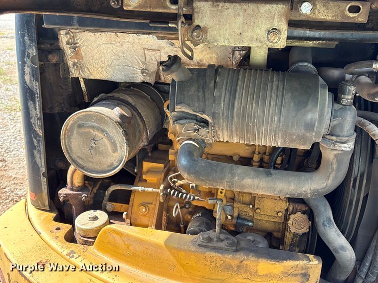 image for item ET6479 2004 Caterpillar 303 mini excavator