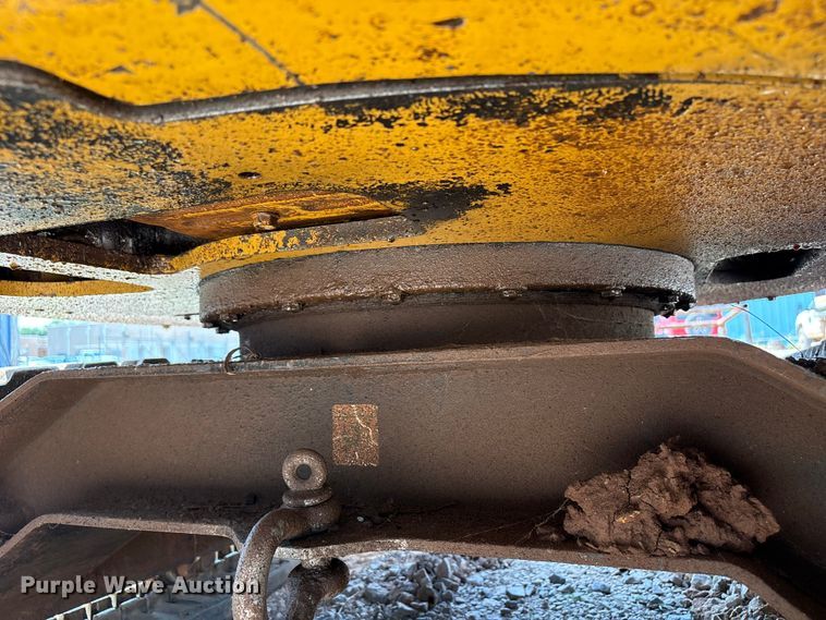 image for item ET6479 2004 Caterpillar 303 mini excavator