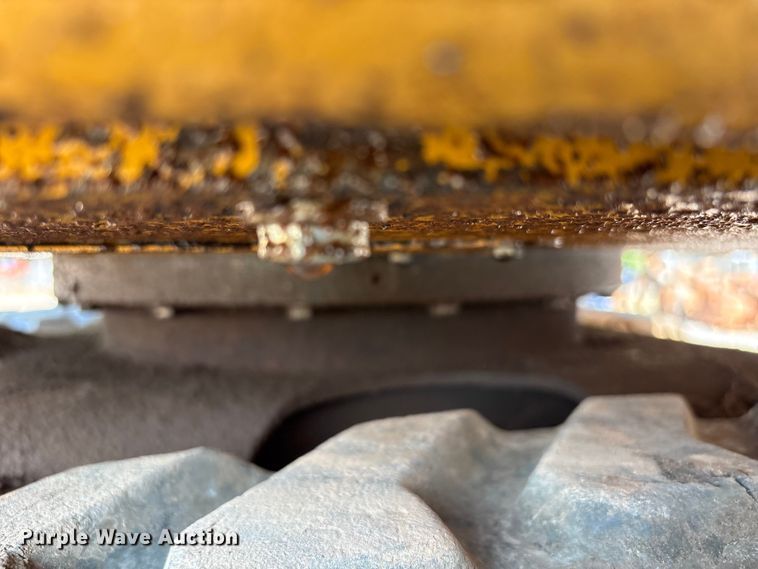 image for item ET6479 2004 Caterpillar 303 mini excavator