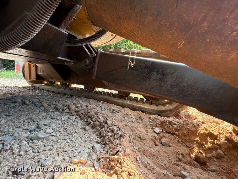 image for item ET6479 2004 Caterpillar 303 mini excavator