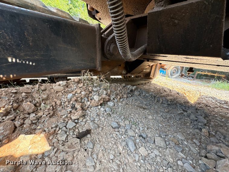 image for item ET6479 2004 Caterpillar 303 mini excavator