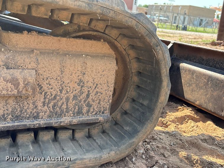 image for item ET6479 2004 Caterpillar 303 mini excavator