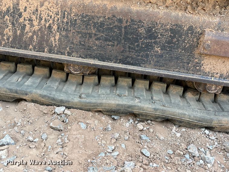 image for item ET6479 2004 Caterpillar 303 mini excavator