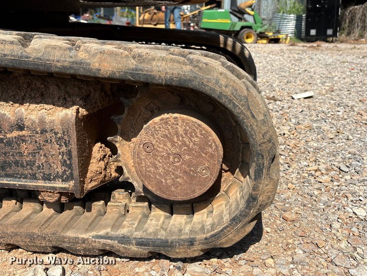image for item ET6479 2004 Caterpillar 303 mini excavator