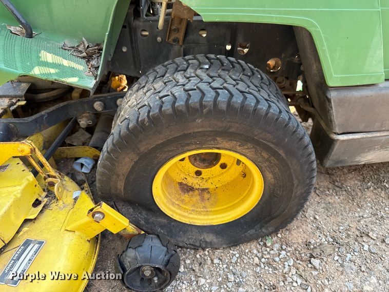 image for item ET6481 John Deere F725 lawn mower