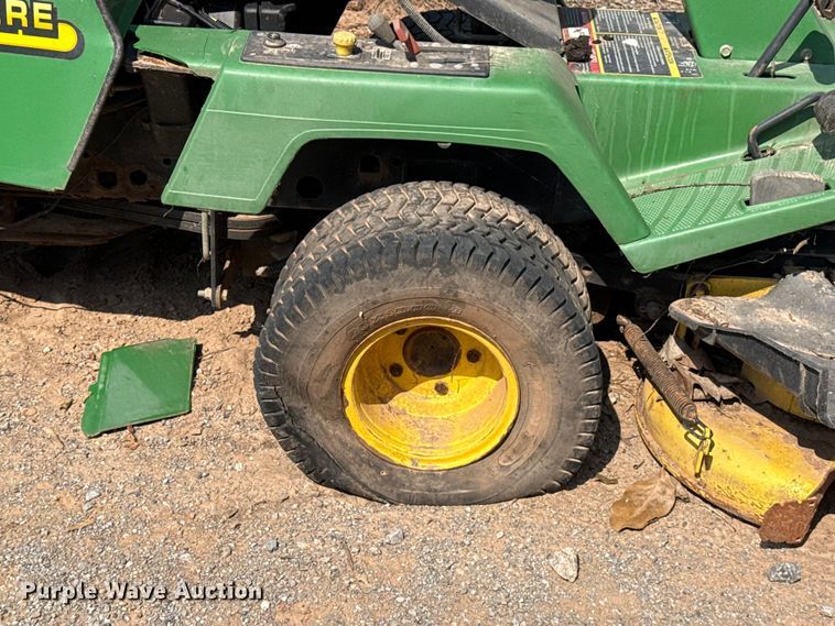 image for item ET6481 John Deere F725 lawn mower