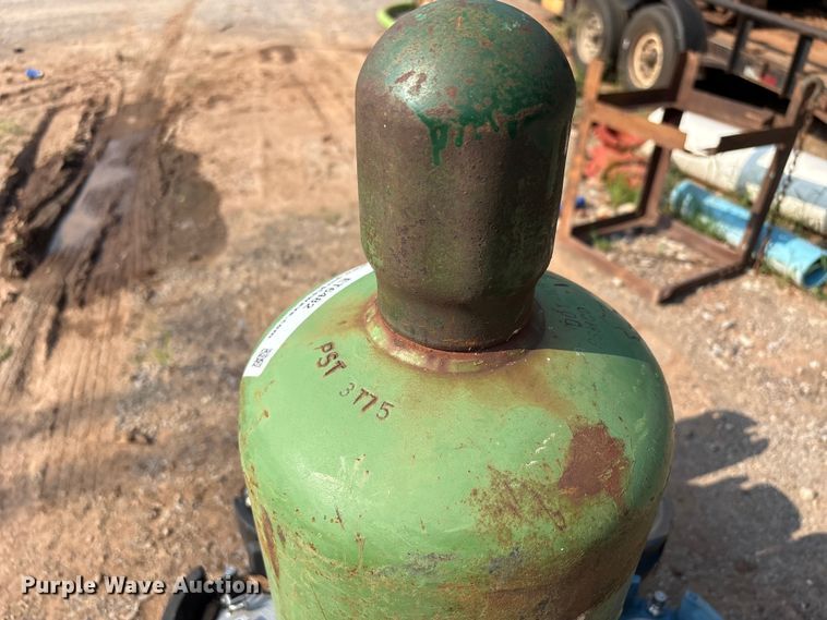 image for item ET6482 (17) Gas tanks
