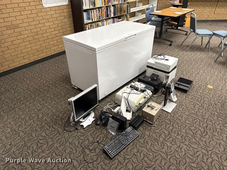 image for item ET6485 Office equipment