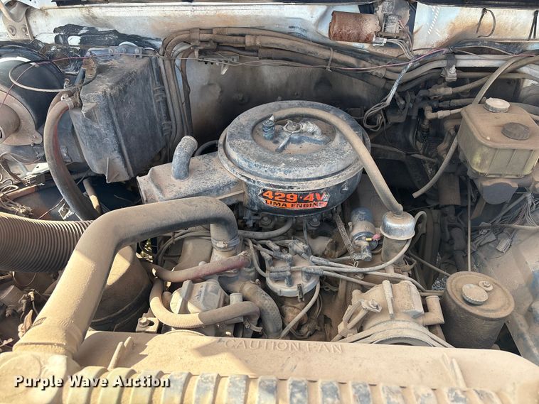 image for item ET6488 1989 Ford F700 dump truck